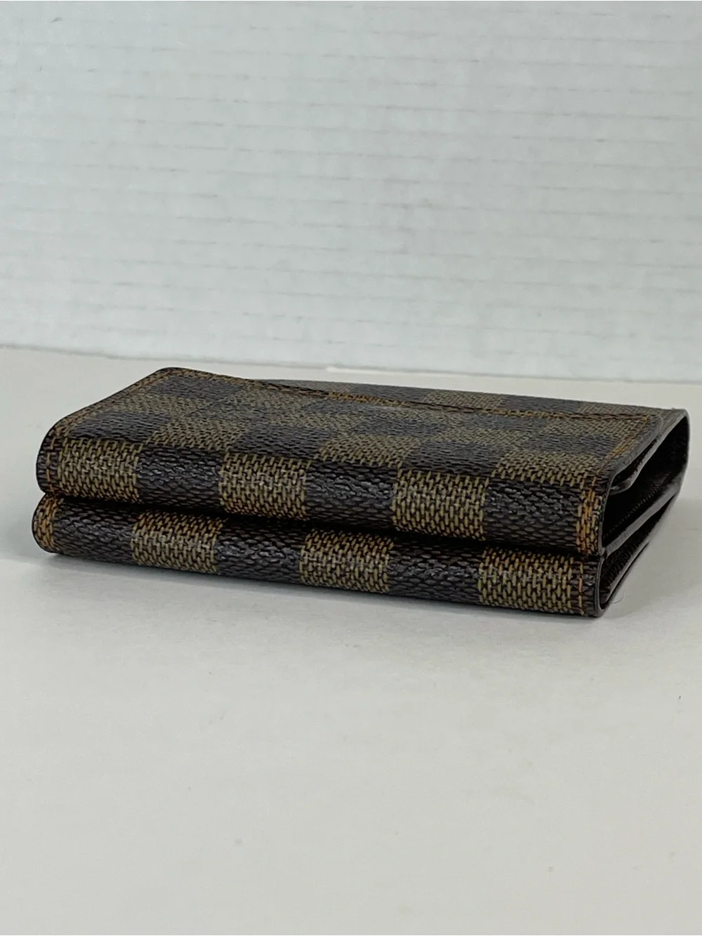 Louis Vuitton Damier Portefeuille Elise bifold wallet